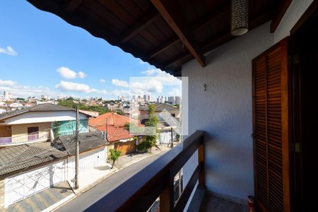Casa à venda com 252m², 2 quartos e 3 vagas Casa à venda com 252m², 2 quartos e 3 vagasSacada