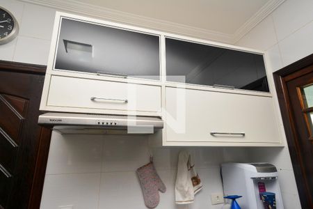 Casa à venda com 252m², 2 quartos e 3 vagas Casa à venda com 252m², 2 quartos e 3 vagasCozinha
