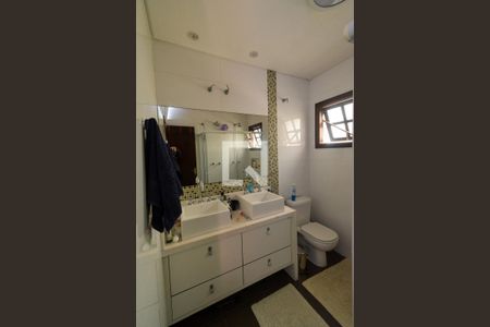 Casa à venda com 252m², 2 quartos e 3 vagas Casa à venda com 252m², 2 quartos e 3 vagasBanheiro