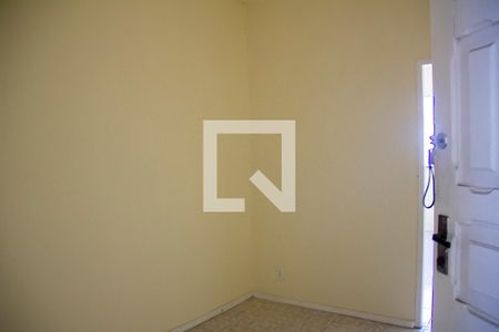 Sala de casa para alugar com 1 quarto, 31m² em Paraíso, São Gonçalo