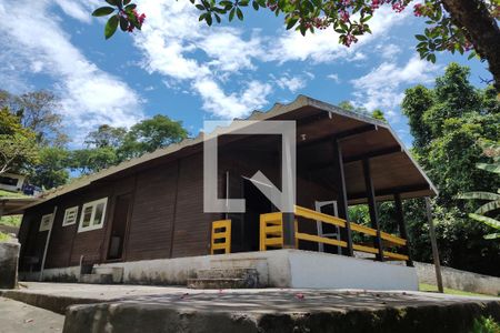 Casa para alugar com 280m², 3 quartos e 2 vagasFachada