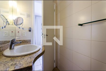 Apartamento para alugar com 65m², 2 quartos e 1 vagaBanheiro suíte 2