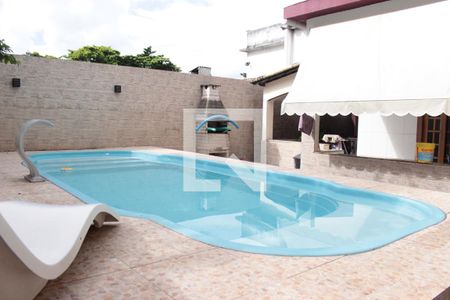 Casa à venda com 400m², 4 quartos e 5 vagasPiscina