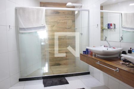 Casa à venda com 400m², 4 quartos e 5 vagasBanheiro da Suíte