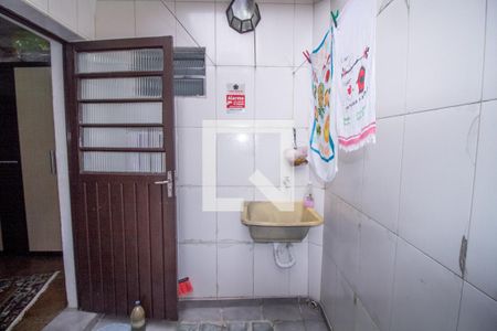 Casa à venda com 92m², 2 quartos e 1 vagaÁrea de Serviço 2