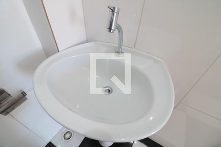 Apartamento à venda com 105m², 2 quartos e 1 vagaBanheiro da Suíte- pia