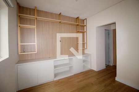 Casa para alugar com 200m², 3 quartos e 8 vagasSala de TV