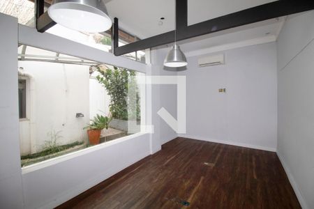 Casa para alugar com 200m², 3 quartos e 8 vagasQuarto 1