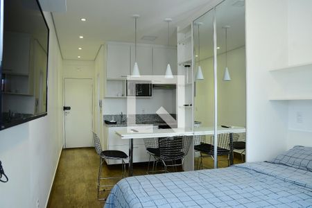 Cozinha de kitnet/studio para alugar com 1 quarto, 27m² em Granja Viana, Cotia