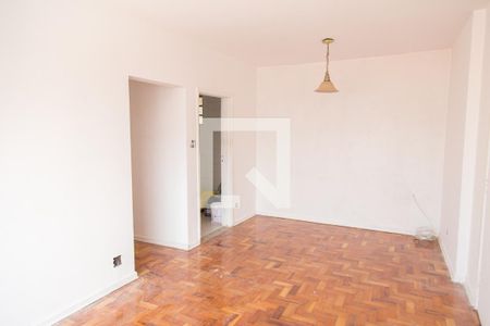 Apartamento à venda com 80m², 2 quartos e sem vagaSala