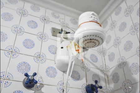 Casa para alugar com 110m², 3 quartos e 2 vagasBanheiro 01