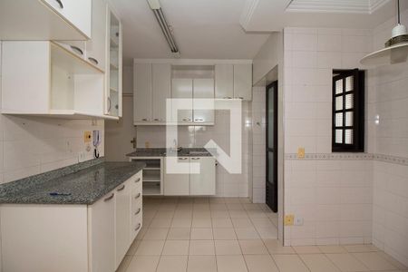 Apartamento à venda com 96m², 3 quartos e 2 vagas Apartamento à venda com 96m², 3 quartos e 2 vagasCozinha