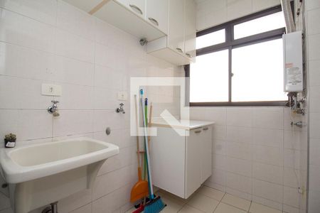 Apartamento à venda com 96m², 3 quartos e 2 vagas Apartamento à venda com 96m², 3 quartos e 2 vagasÁrea de Serviço