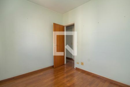 Apartamento à venda com 96m², 3 quartos e 2 vagas Apartamento à venda com 96m², 3 quartos e 2 vagasQuarto 3