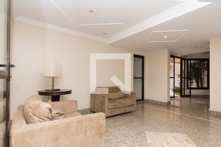 Apartamento à venda com 96m², 3 quartos e 2 vagas Apartamento à venda com 96m², 3 quartos e 2 vagasÁrea comum - Hall de Entrada