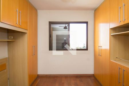 Apartamento à venda com 96m², 3 quartos e 2 vagas Apartamento à venda com 96m², 3 quartos e 2 vagasQuarto Suíte