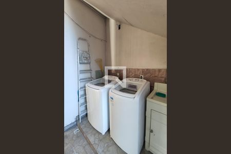 Casa à venda com 312m², 6 quartos e 3 vagasArea de Serviço