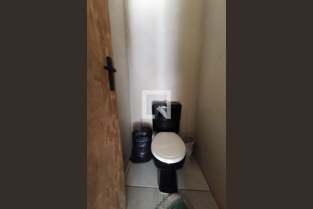 Casa à venda com 312m², 6 quartos e 3 vagasBanheiro 4