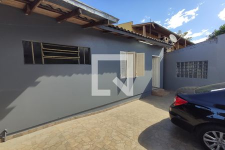 Casa à venda com 312m², 6 quartos e 3 vagasPátio Fundos