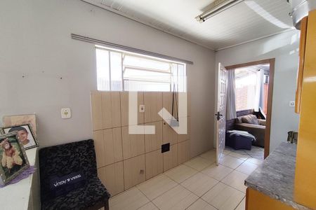 Casa à venda com 312m², 6 quartos e 3 vagasCozinha 2