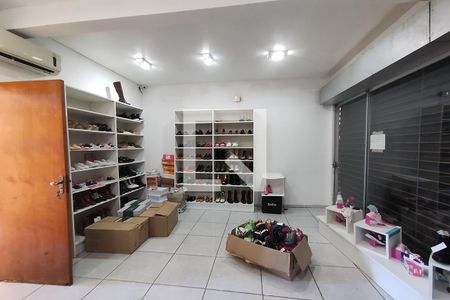 Casa à venda com 312m², 6 quartos e 3 vagasEscritorio 2