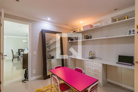 Apartamento para alugar com 202m², 3 quartos e 3 vagasEscritório
