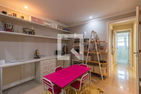 Apartamento para alugar com 202m², 3 quartos e 3 vagasEscritório