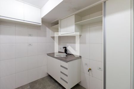 Cozinha de apartamento para alugar com 1 quarto, 40m² em Bela Vista, São Paulo