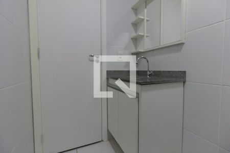 Banheiro de apartamento para alugar com 1 quarto, 33m² em Barra Funda, São Paulo