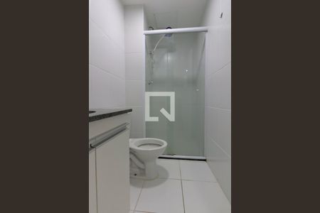 Banheiro de apartamento para alugar com 1 quarto, 33m² em Barra Funda, São Paulo