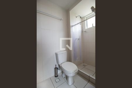 Banheiro da Suíte  de apartamento para alugar com 3 quartos, 56m² em Portão, Curitiba