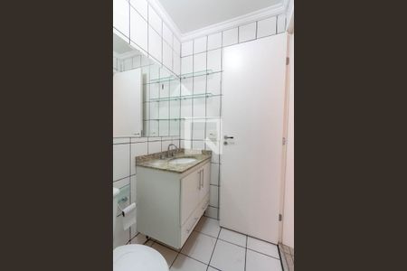 Apartamento para alugar com 92m², 2 quartos e 2 vagas Apartamento para alugar com 92m², 2 quartos e 2 vagasBanheiro social