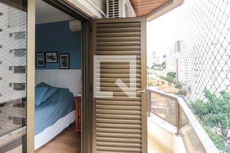 Apartamento à venda com 185m², 3 quartos e 3 vagasVaranda da Suíte 1