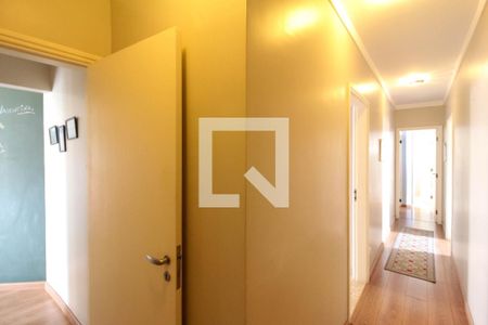 Apartamento à venda com 185m², 3 quartos e 3 vagasCorredor