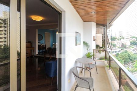 Varanda de apartamento à venda com 3 quartos, 185m² em Vila Mariana, São Paulo