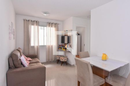 Sala de Apartamento com 2 quartos, 41m² Vila Ema