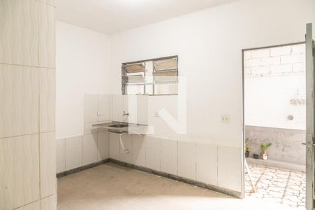Sala/Cozinha de kitnet/studio para alugar com 1 quarto, 35m² em Vila Ré, São Paulo