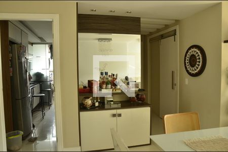 Sala de apartamento à venda com 2 quartos, 77m² em Santa Rosa, Niterói