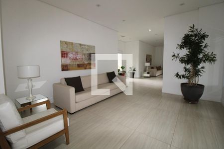 Apartamento à venda com 247m², 3 quartos e 4 vagasHall de entrada do prédio