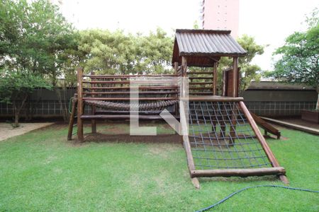 Apartamento à venda com 247m², 3 quartos e 4 vagasÁrea Comum - Playground