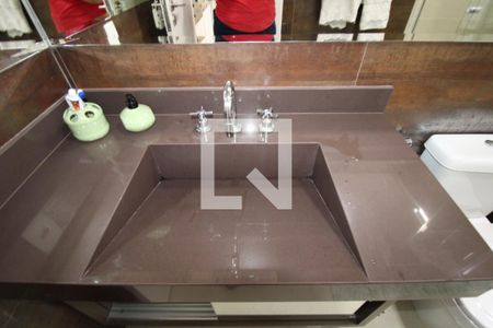 Apartamento à venda com 247m², 3 quartos e 4 vagasBanheiro do Quarto 1 (suíte)