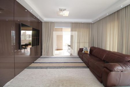 Sala de apartamento à venda com 3 quartos, 247m² em Cambuí, Campinas