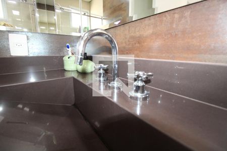 Apartamento à venda com 247m², 3 quartos e 4 vagasBanheiro do Quarto 1 (suíte)