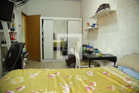 Casa à venda com 180m², 6 quartos e 3 vagasQuarto 1 