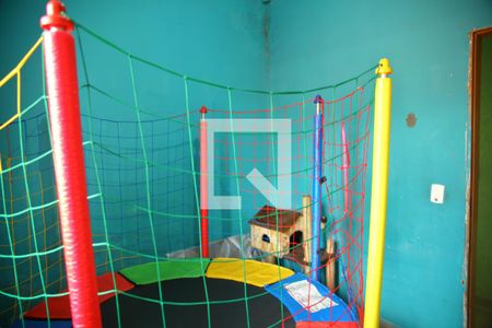 Casa à venda com 180m², 6 quartos e 3 vagasQuarto 2 