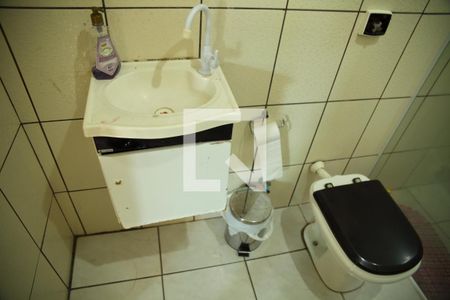 Casa à venda com 180m², 6 quartos e 3 vagasBanheiro Social  Piso  Térreo