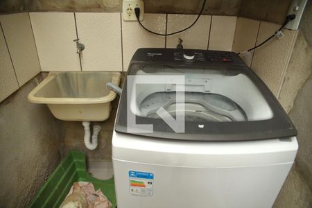 Casa à venda com 180m², 6 quartos e 3 vagasÁrea de Serviço/ Quintal 