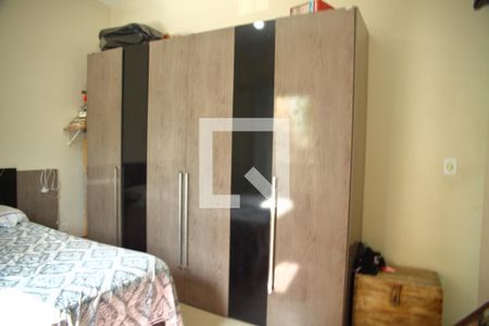 Casa à venda com 180m², 6 quartos e 3 vagasSuíte 