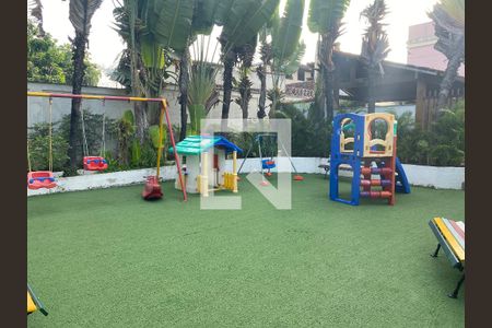 Apartamento para alugar com 171m², 3 quartos e 2 vagas Apartamento para alugar com 171m², 3 quartos e 2 vagasÁrea Comum - Playground