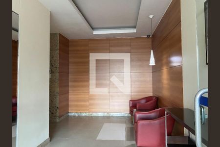 Apartamento para alugar com 171m², 3 quartos e 2 vagas Apartamento para alugar com 171m², 3 quartos e 2 vagasHall de Entrada